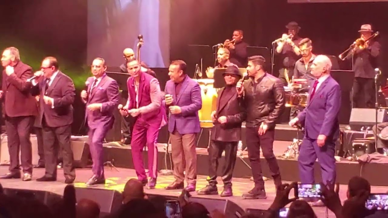 Puerto Rico Saluda Ismael Miranda - Maria Luisa (Tito Nieves)  y Quitate Tu  @LatinoMusicCafe