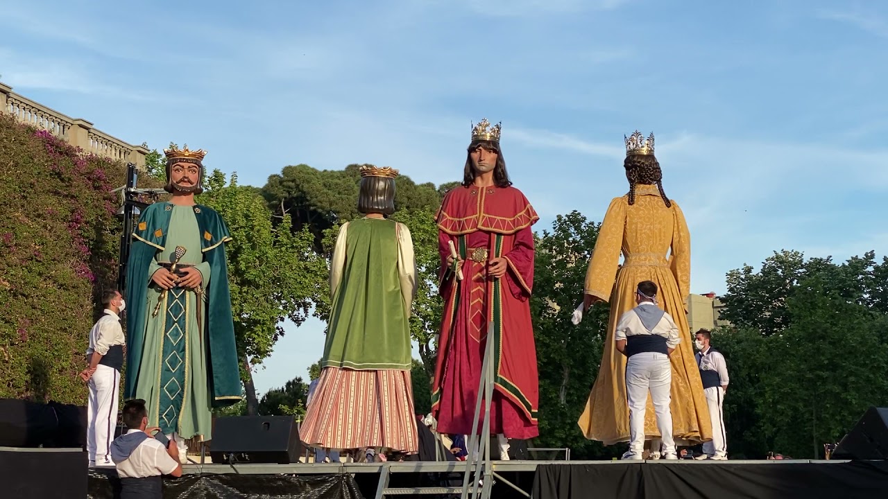 𝘋𝘦 𝘔𝘢𝘳 𝘢 𝘔𝘶𝘯𝘵𝘢𝘯𝘺𝘢 - Va de Gegants, Festes de Maig de Badalona (8/5/2021)