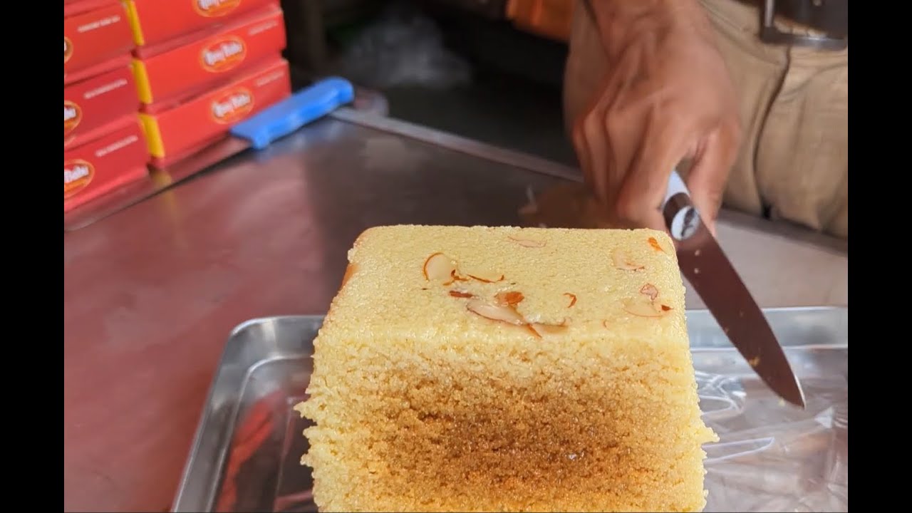 Alwar most famous kalakand/ Milk Cake by RAM BABU👌🏻👌🏻हज़ारों लीटर दूध से बनाया जाता है Milk Cake🤩🤩