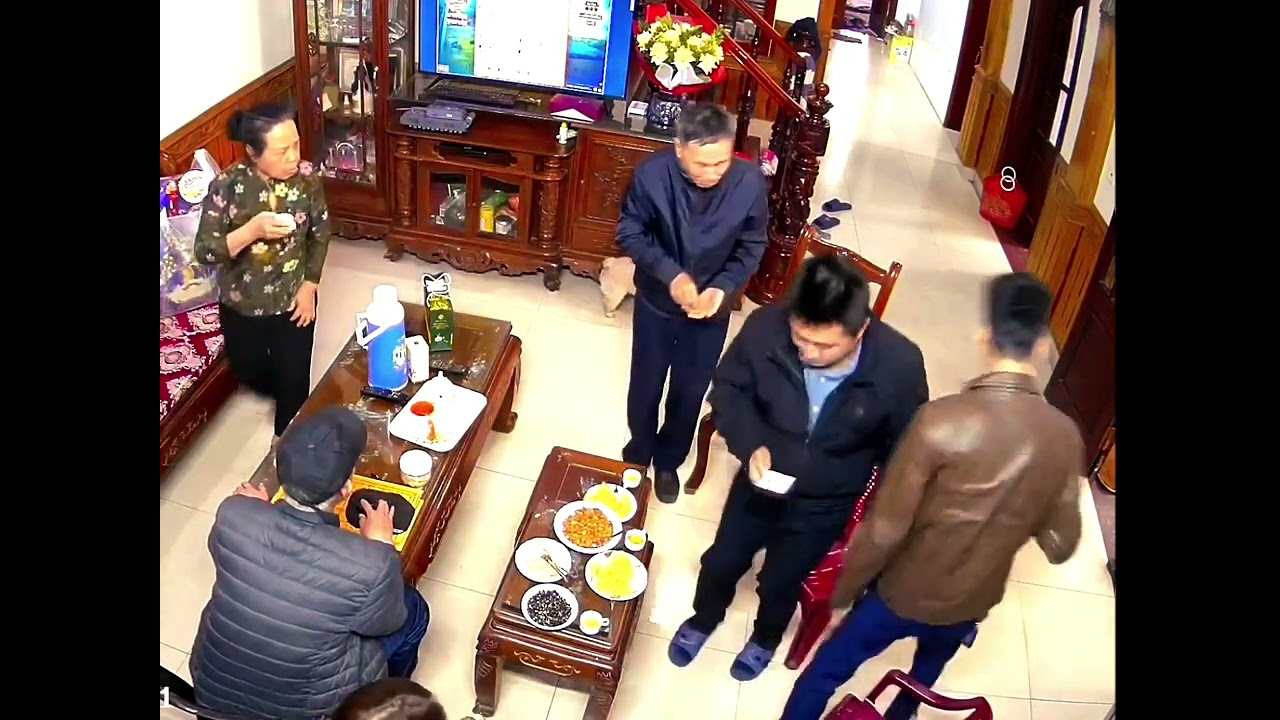 31/1/2026 công ty giấy Lửa Việt đến nhà chúc Tết.