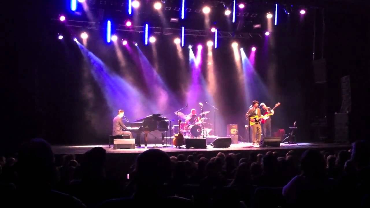 Royal Wood - A Mirror Without (Live @ Queen Elizabeth Theatre, November 26th 2010)