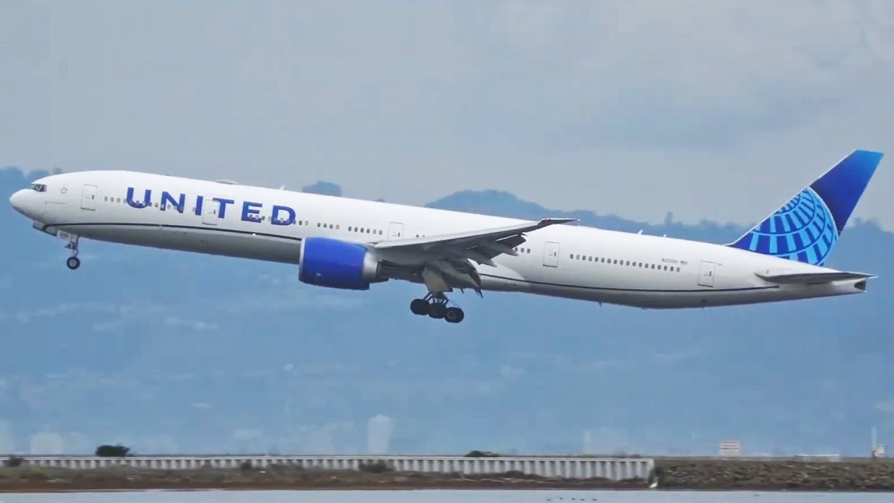 LAST MINUTE Go Around | United 777-300ER at San Francisco Airport