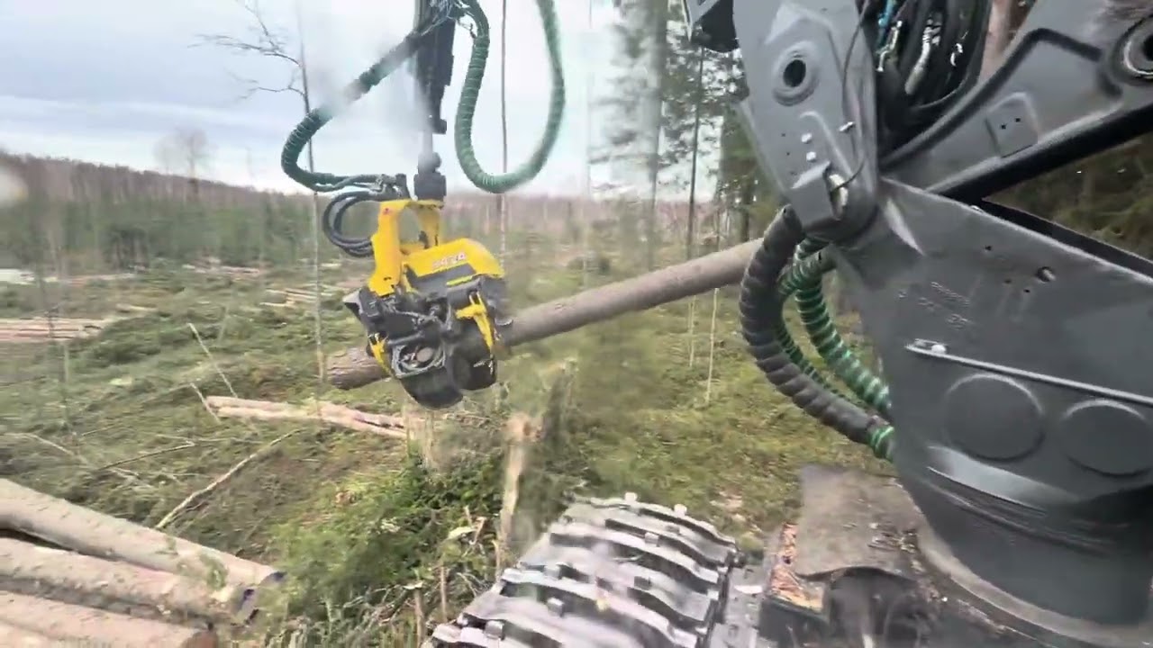 Hyvää Uudistushakkuuta John Deere 1270G H424 IBC