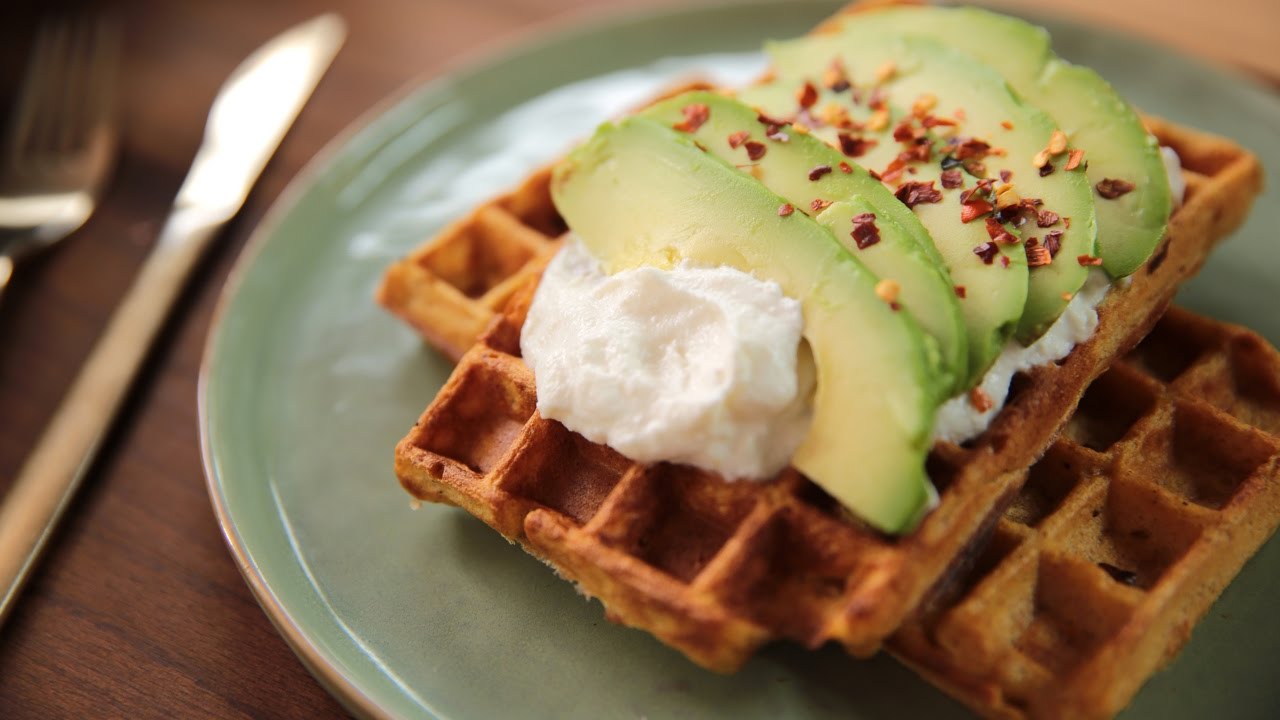Solo Open Kitchen : Gaufres de patates douces, avocat et ricotta
