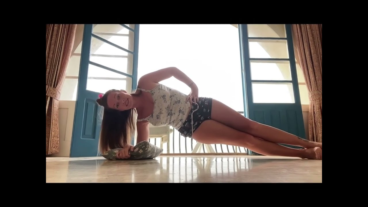 Мягкие упражнения на растяжку подколенных сухожилий