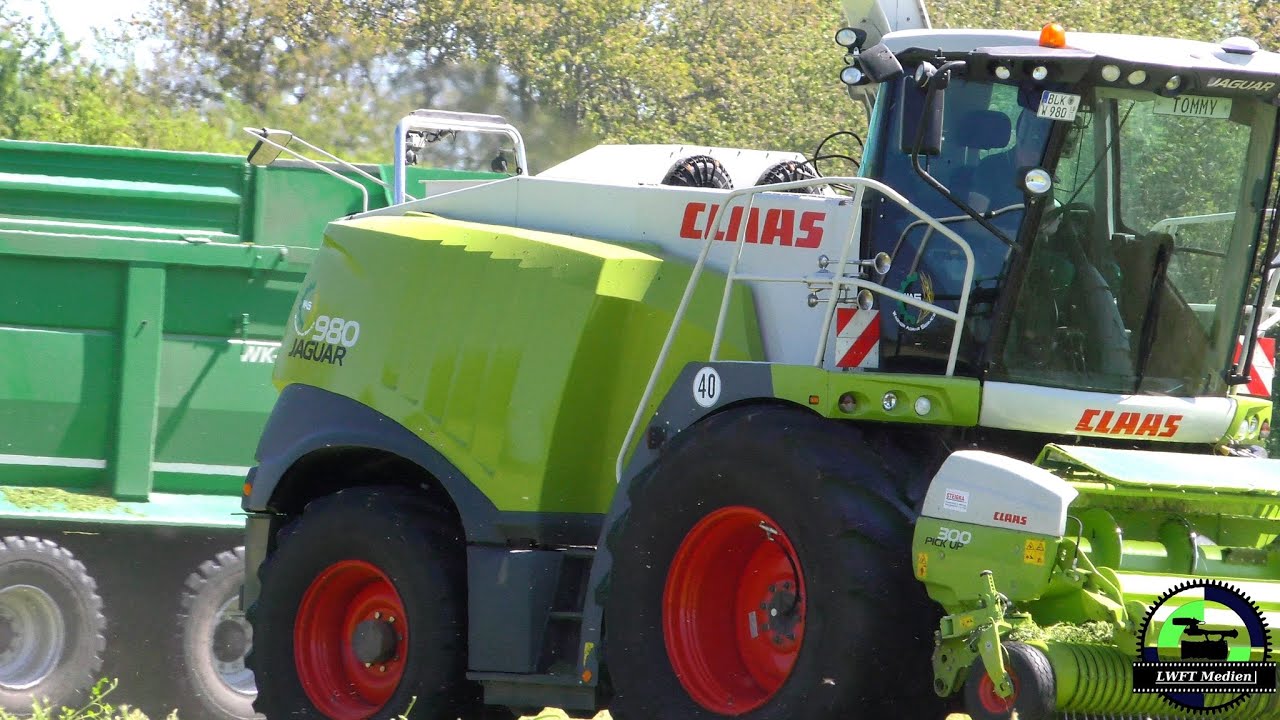 Claas Jaguar 980 Feldh&auml;cksler / 2 x Mercedes ACTROS 2044 / Claas Xerion 4500 / Luzerne h&auml;ckseln 2016