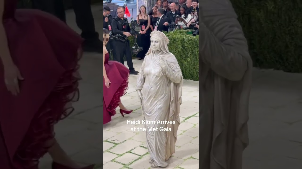This year's Met Gala theme is Costume Art and Heidi Klum went all out!