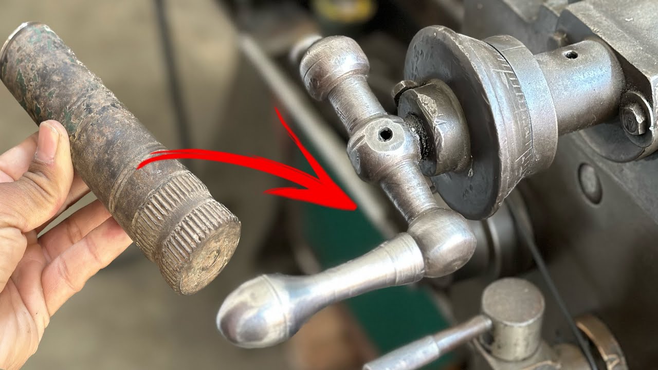 How My Mechanic Made Lathe Slide Handle for His Own Lathe Machine....