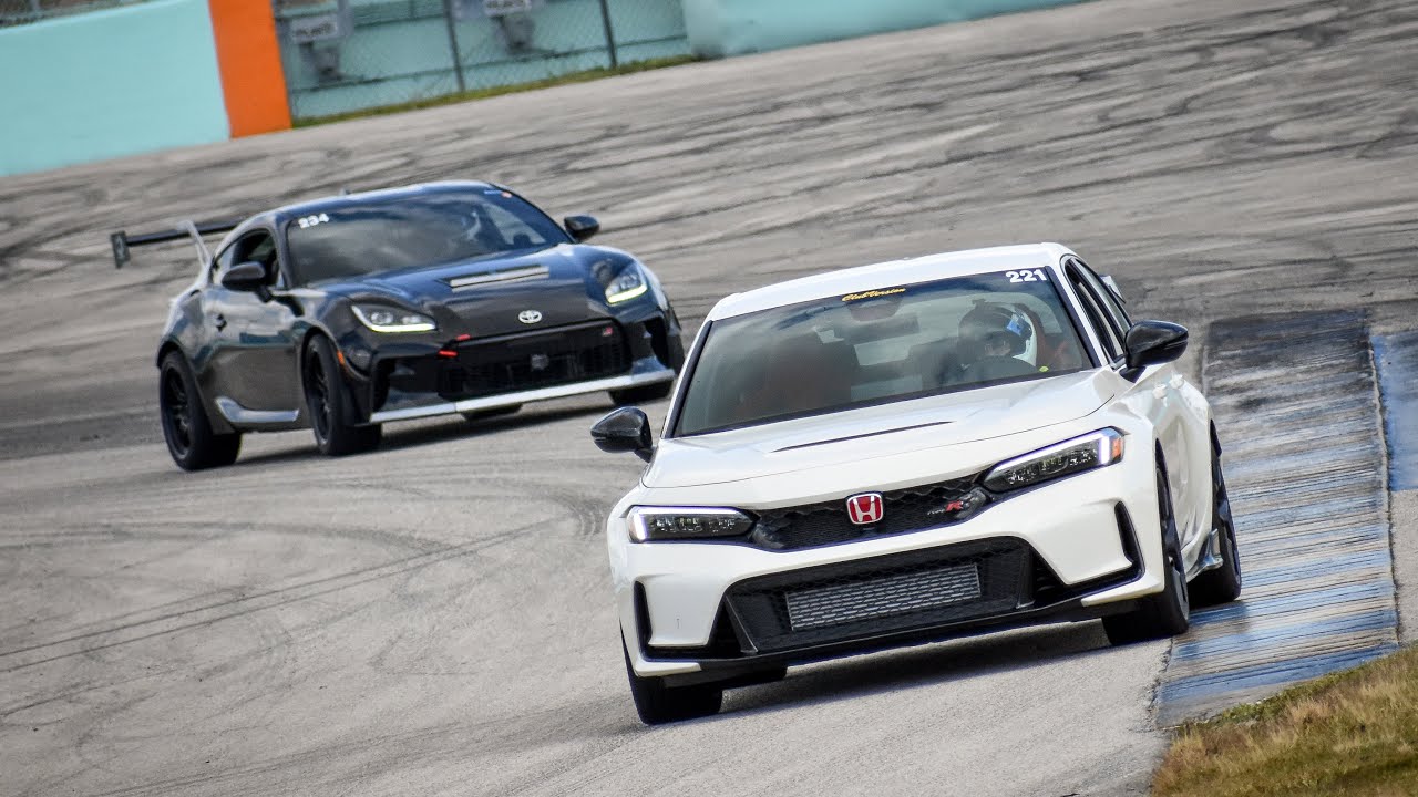 Friendly Track Battle With Phelps Garage GR86 | Club-Version FL5 Civic Type R