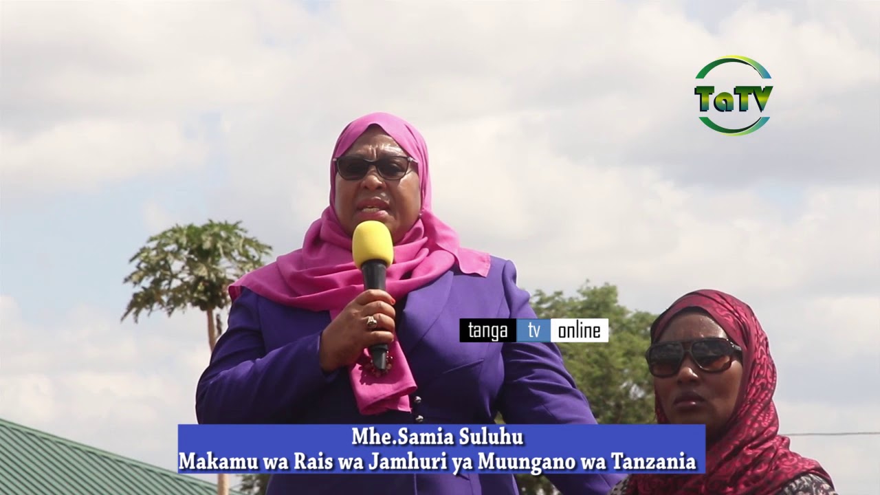 “MAKAMU WA RAIS AWEKA JIWE LA MSINGI HOSPITALI YA WILAYA YA MUHEZA ASISITIZA WAPANDE MITI”