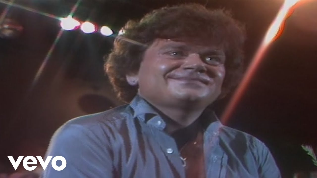 André Hazes - Voor Mij Geen Slingers Aan De Wand (Live From Ahoy Rotterdam / 1984)