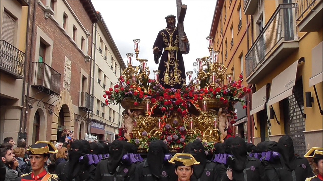 El Nazareno por La Rúa, AM  JHS, La Saeta y Ntro Padre Jesús de La Victoria