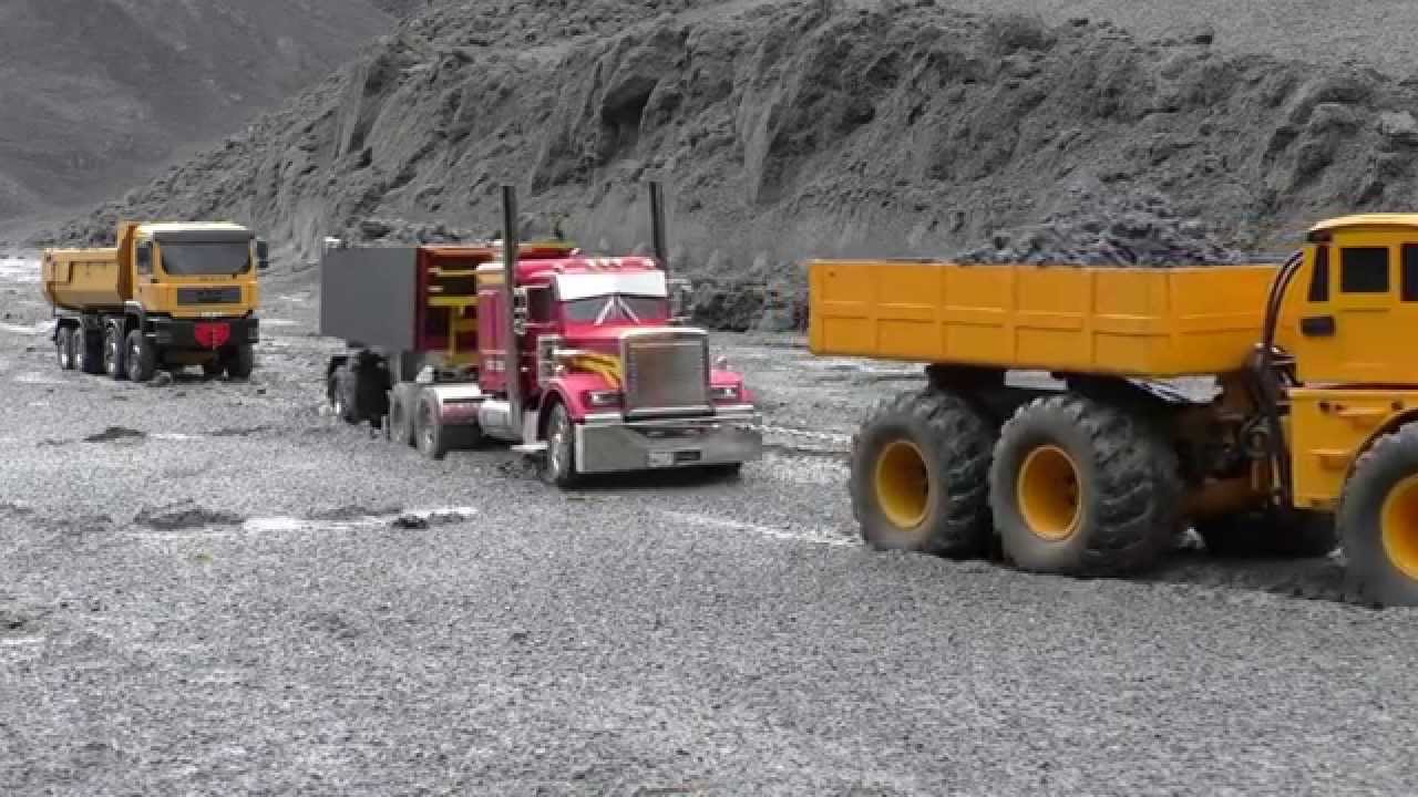 RC CONSTRUCTION | Mud on the construction site | RC Live Action!