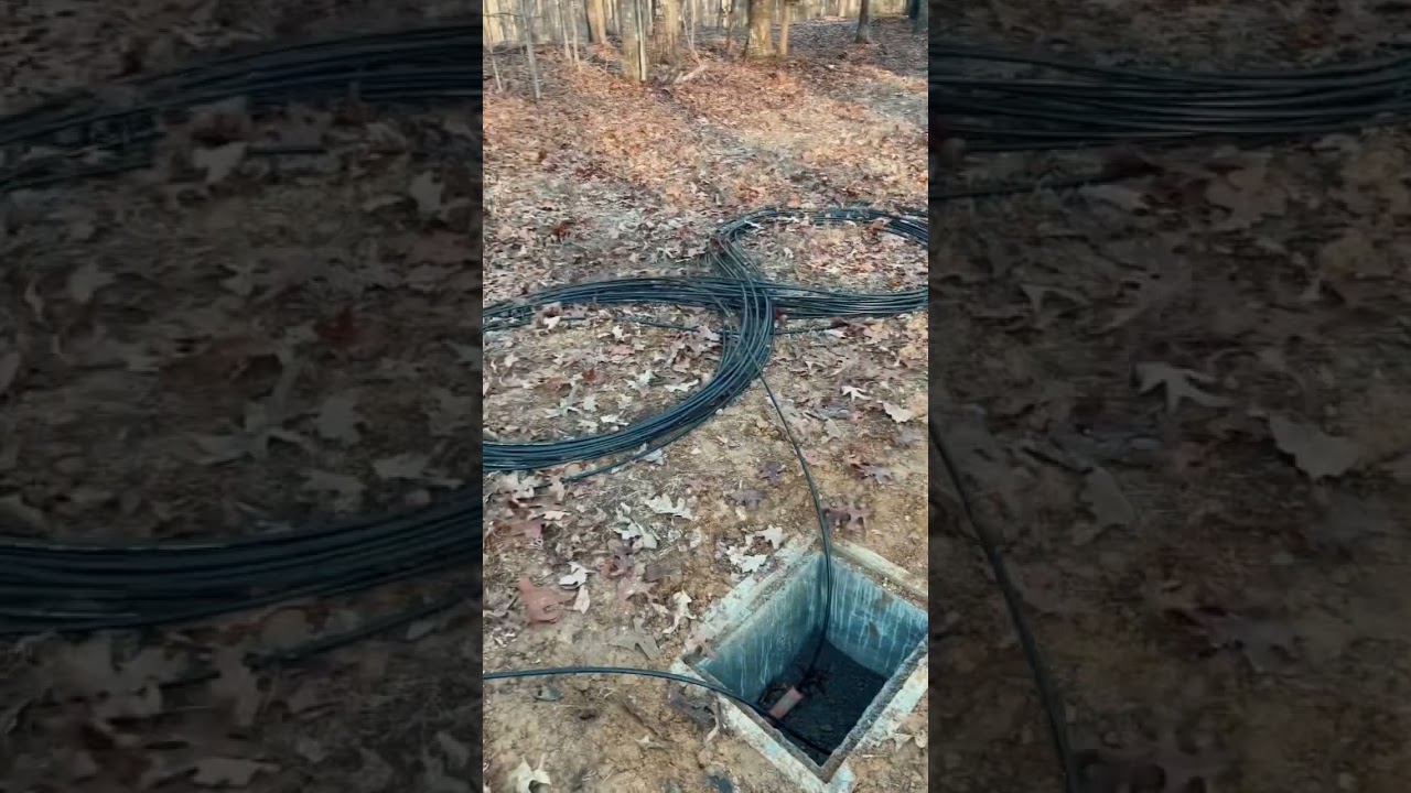 Pulling fiber cable through duct (figure 8 stack pulling method)