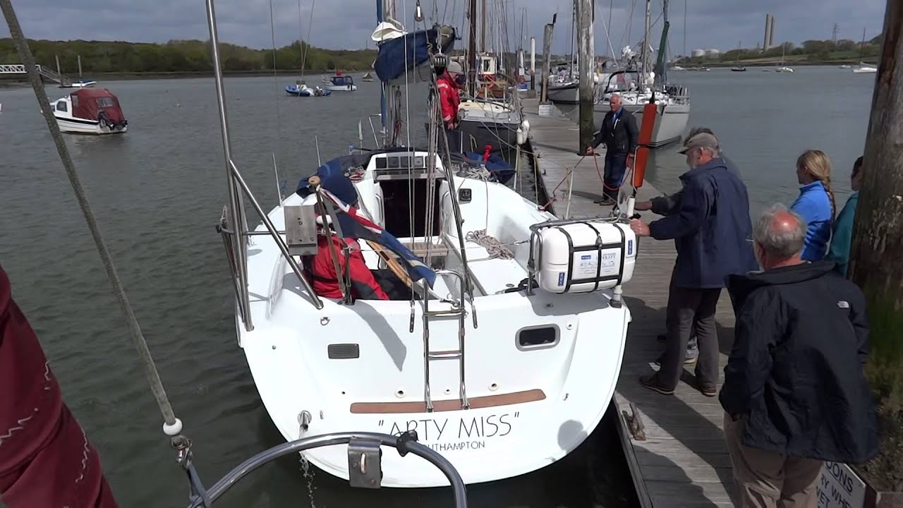 Channel 31 Arty Miss Leaving Pontoon