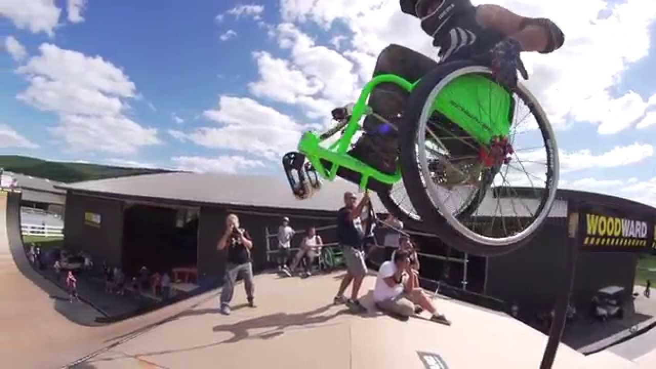 Aaron Wheelz - Mega 2.0 rail - WCMX