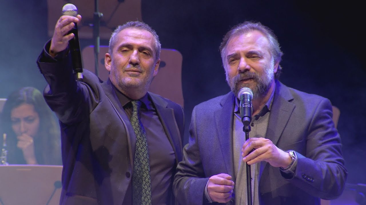 Yavuz Bingöl ve Oktay Kaynarca CRR konseri düet...