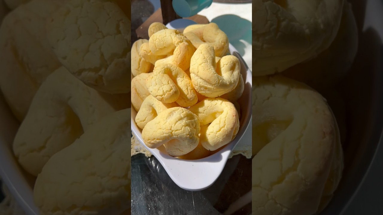 Biscoito de queijo quebrador 🤤 A continua&ccedil;&atilde;o vai estar dispon&iacute;vel no meu perfil 🙌