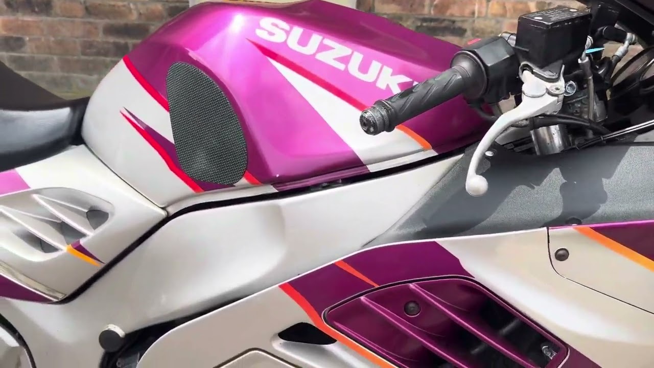Suzuki RF900 RS2, 1996, Purple