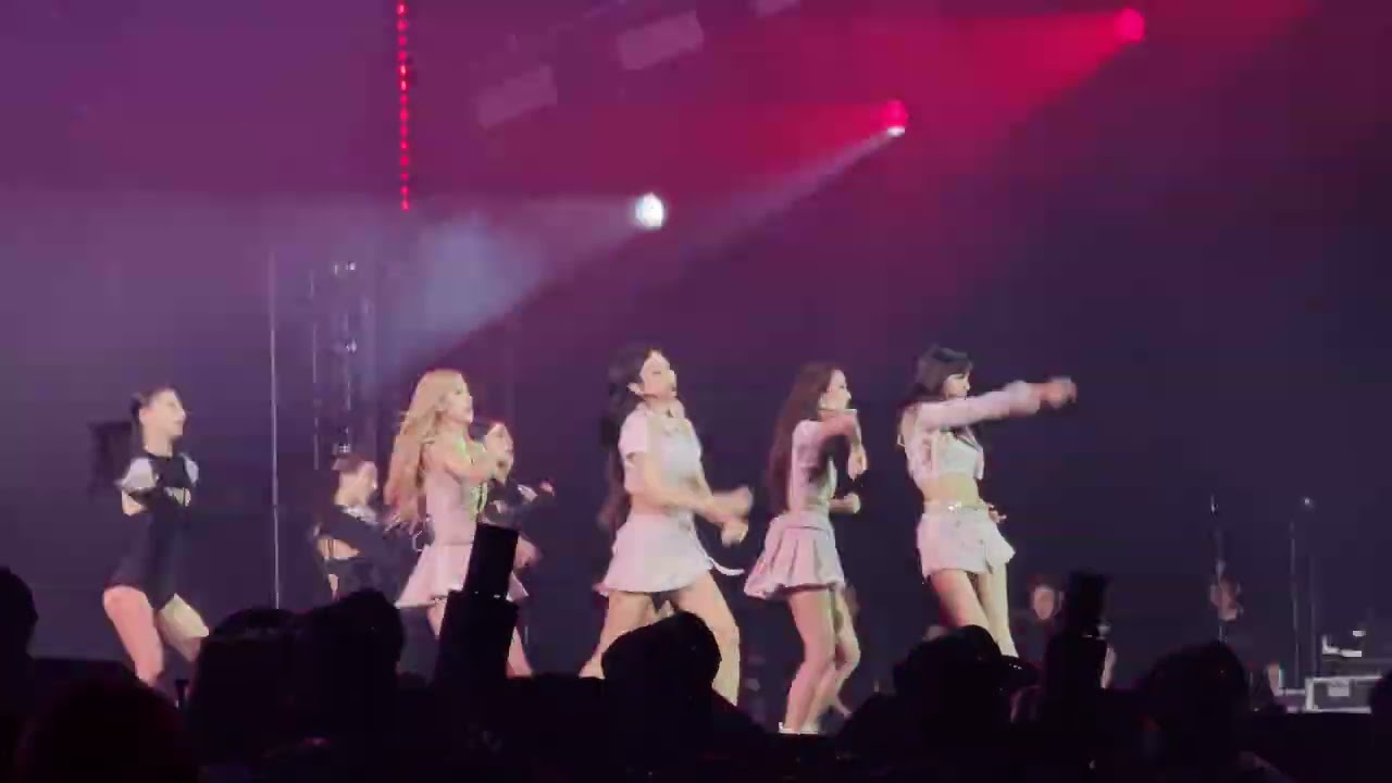 230319_BLACKPINK-OPENING