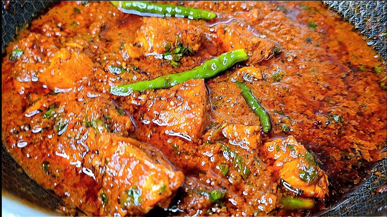 Chicken Bhuna Masala | How to Make Chicken Bhuna Masala Recipe | Tasty Indian Recipe