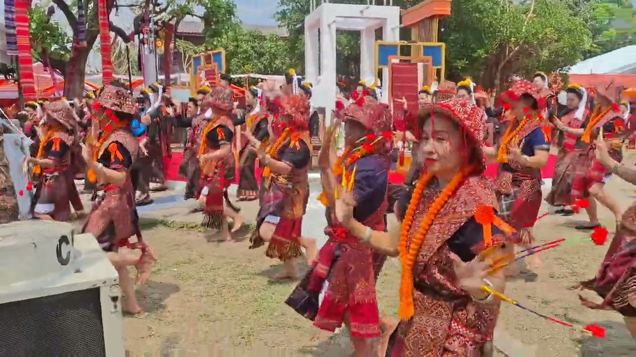 รำถวายรับเสด็จเจ้าฟ้าศิริวัณณวรีฯที่บ้านโพน