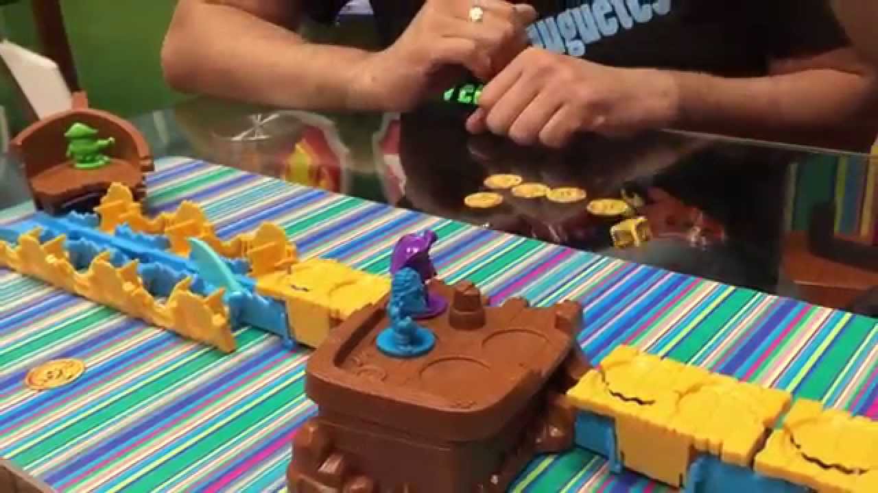 Jugamos Tiburon a la vista de spinmaster  Minicapsulas Juegos juguetes y coleccionables