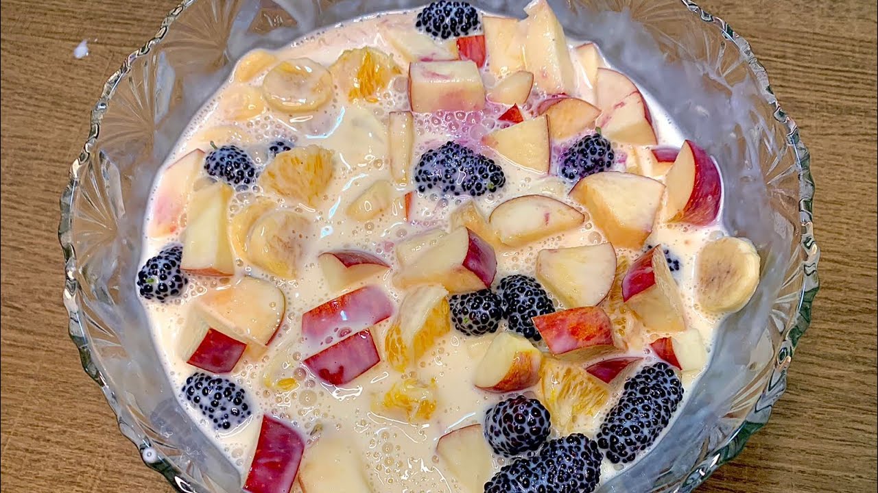 FAZENDO UMA DELICIOSA SALADA DE FRUTAS