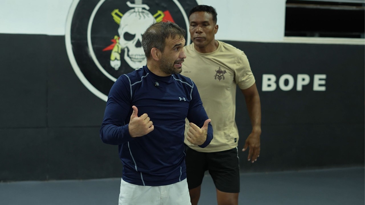 SEMINÁRIO DE ELITE! RANI YAHYA CONDUZ AULA DE DEFESA PESSOAL POLICIAL NO CURSO DE FORMAÇÃO DO BOPE