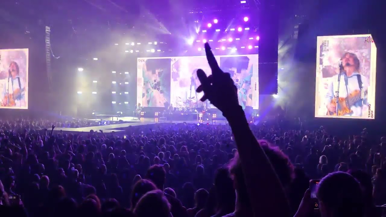 One Ok Rock - Taking Off - 07.10.24 - Zenith Paris