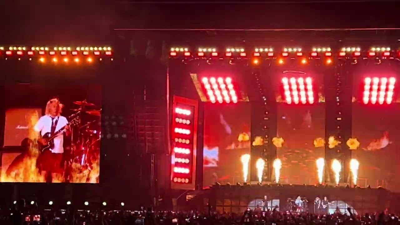Highway to Hell - AC/DC - 4K - Live in Santiago, Chile