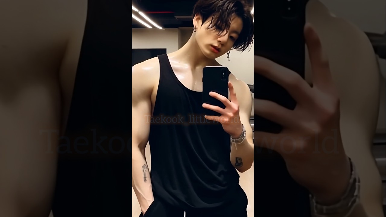 Omg 🔥 Jungkook 🫦 @TaekookLittleWorld-q6v #jungkook #trending #bts #music #ytshorts