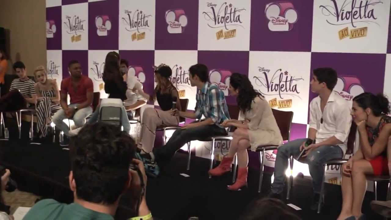 Violetta en Vivo Brasil : Conferencia de Prensa por Sabrina Vella
