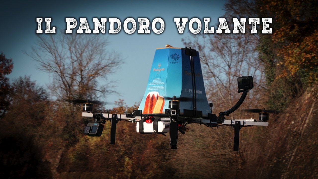 IL PANDORO VOLANTE - THE PANDORO DRONE