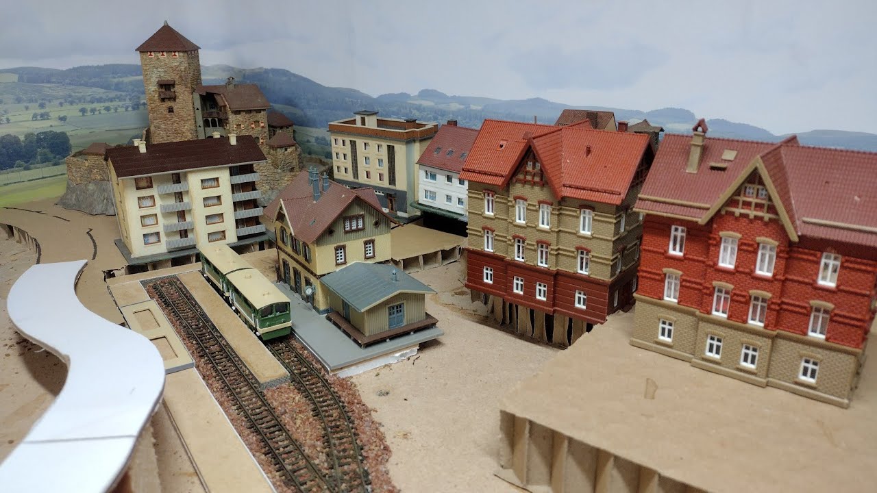 Train Shed Tuesday. Shed layout progress and problems 