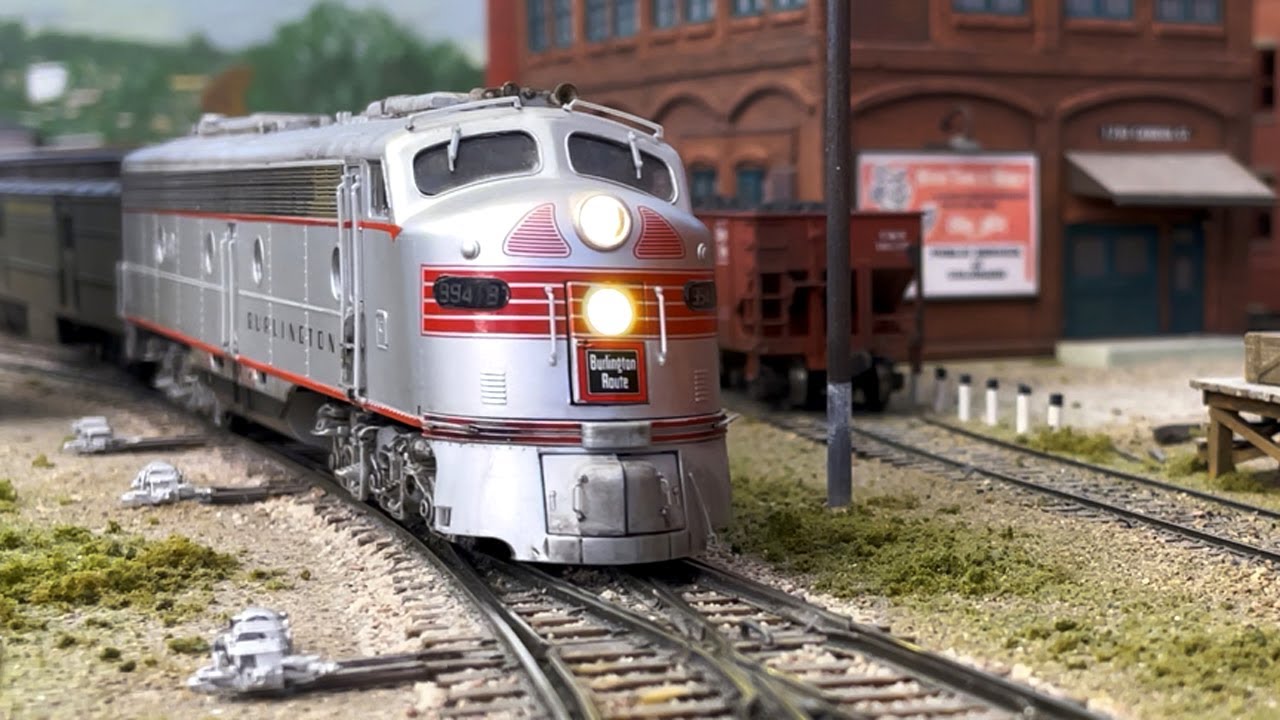 Building Passenger Trains - The HO Scale Colorado & Southern Ry - Ep 11