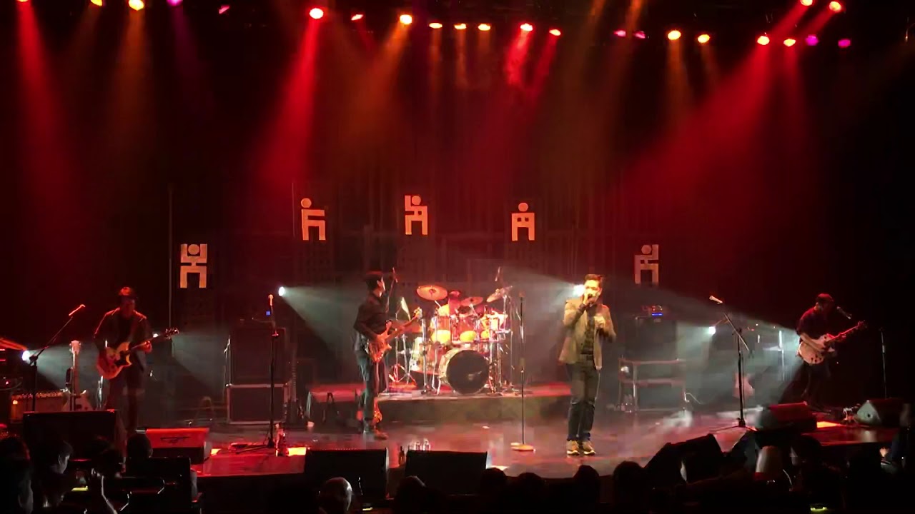 &ldquo;I Saw You Coming In&rdquo; (feat. Carlos Balcells on bass)