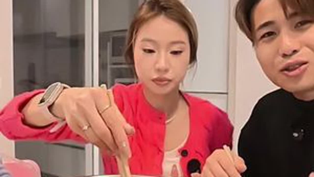 家庭豪华版火锅，就得这么吃！ #家庭火锅 #家庭日常 #美食分享