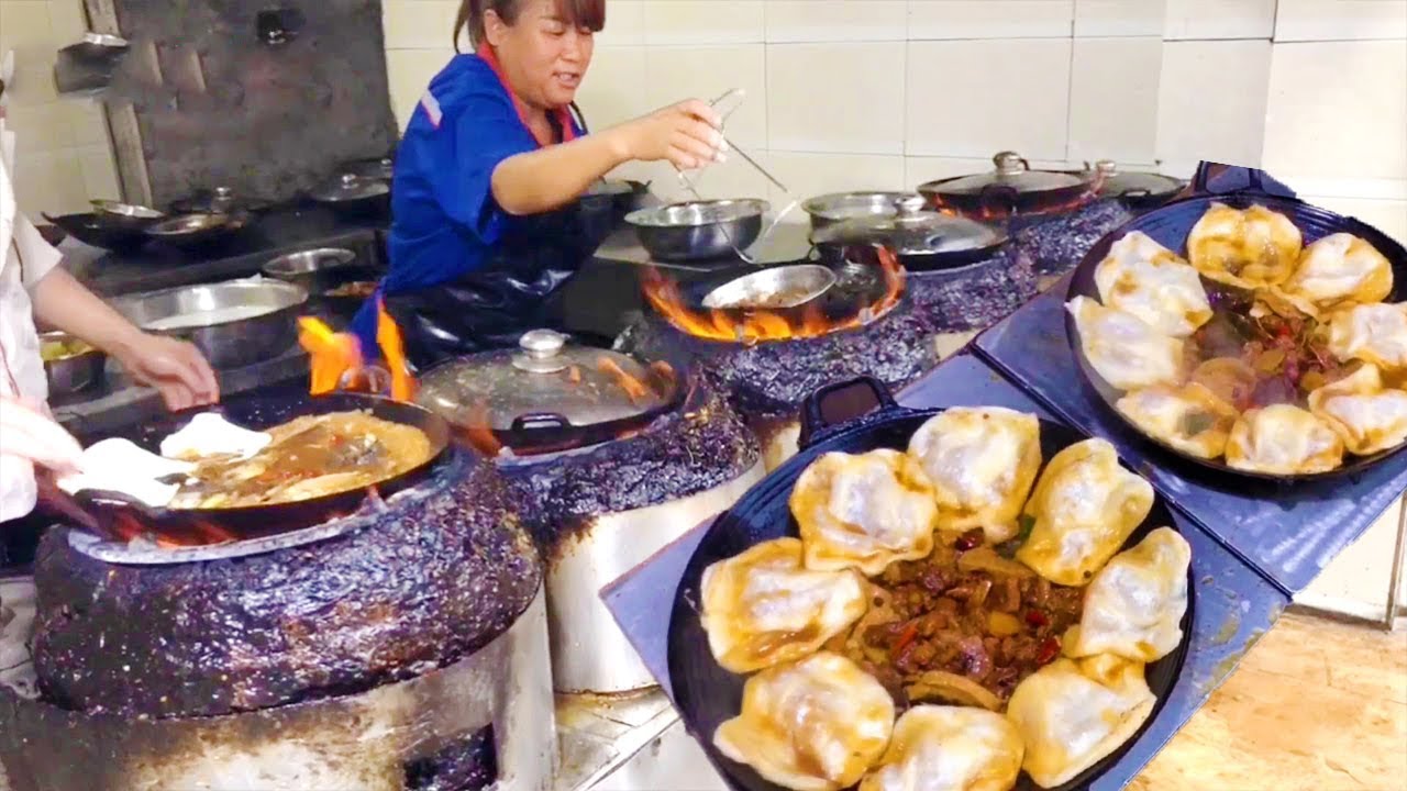 彭城必吃美食&mdash;地锅鸡，55元一锅，鸡全身，带内脏，多油多麻多辣【唐哥美食】