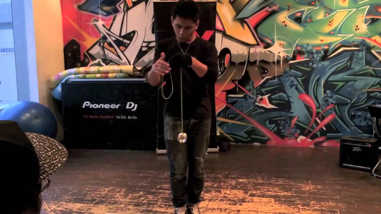 SHOWCASE Vol1 1A - Darrell Mitchell