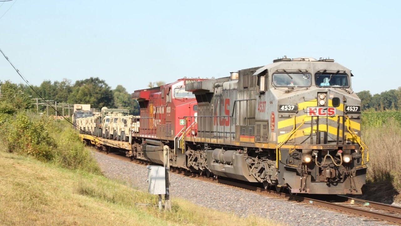 (CSX Indiana Sub Railfanning) CSX S568 At Sullivan, IN W/KCS Battleship Grey Leader!