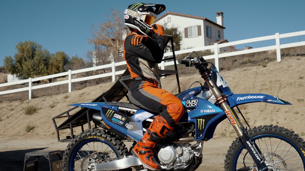 Day2Day Ep. 3 // Riding the DirtBikeKidz Yard with Twitch, Taka, & Link // COLD moto's at Cahuilla