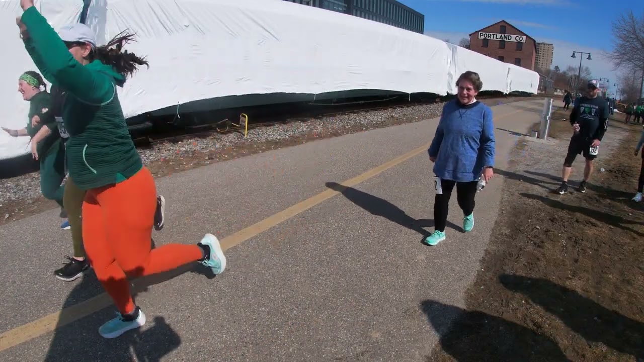 30th Annual Irish Road Rover ~ Finish Line 40494