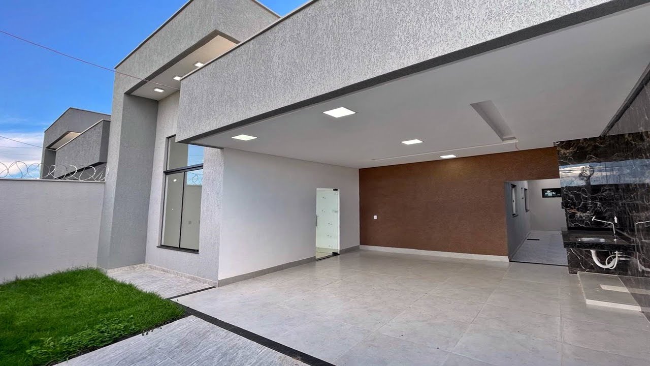 CASA MODERNA DE 3 QUARTOS+ÁREA DE CHURRASCO NA REGIÃO MAIS DESEJADA, SETOR CRISTINA II EXPANSÃO.