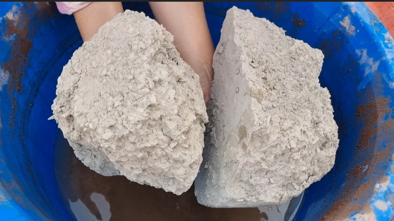 ASMR: Gritty Mud Crumbling in Water🤤😴 Mouthwatering Satisfying Crunchy Crumbling, Oddly Satisfying