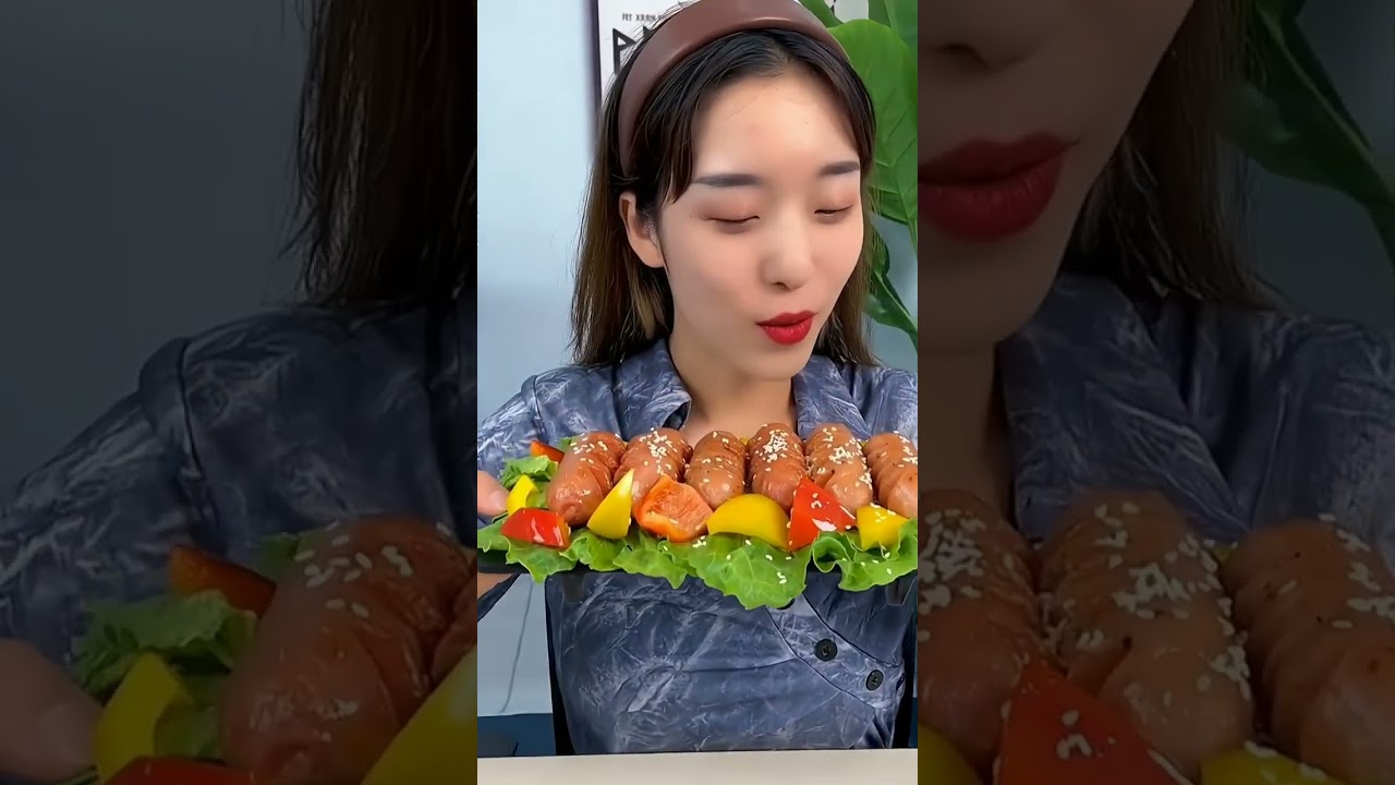 Juicy Sausages Dipped in Chili Powder: A Flavorful and Spicy Delight!