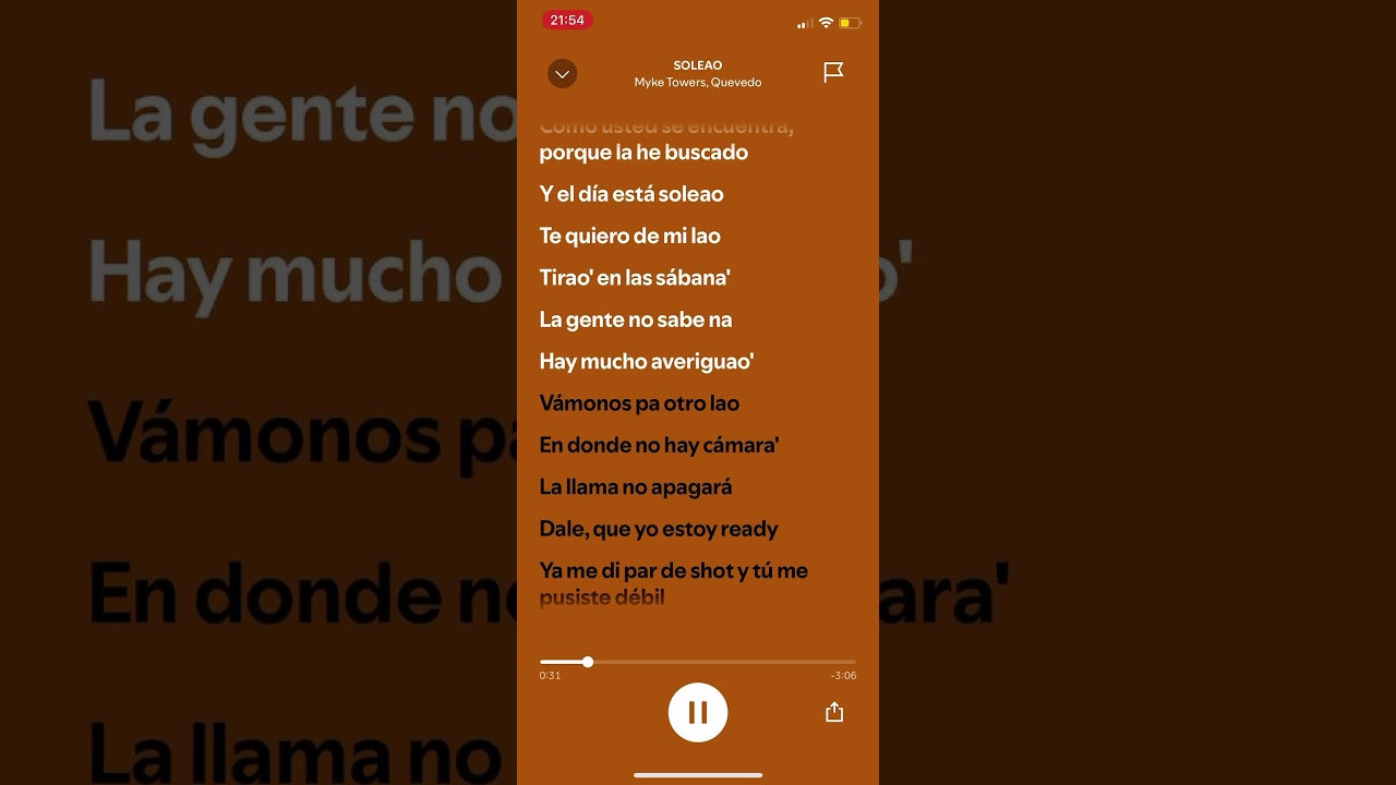 “Soleao” Myke Towers y Quevedo