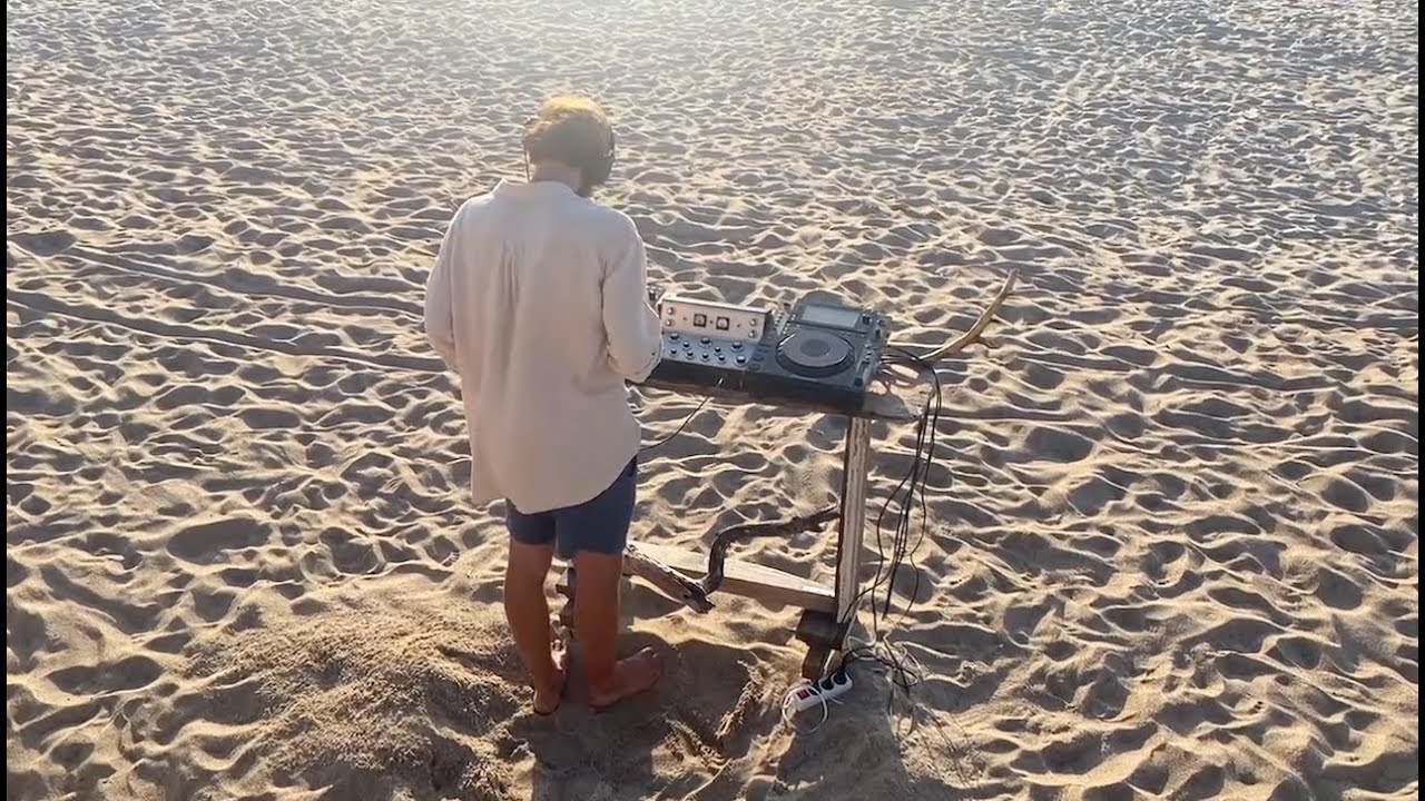 SUPERKOLORITAS - VASARA PASAKA (SIMAS SLABAČIAUSKAS REMIX)