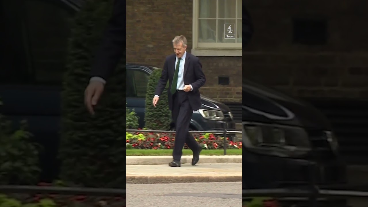 Dan Jarvis named as new defence secretary after ministers resign
