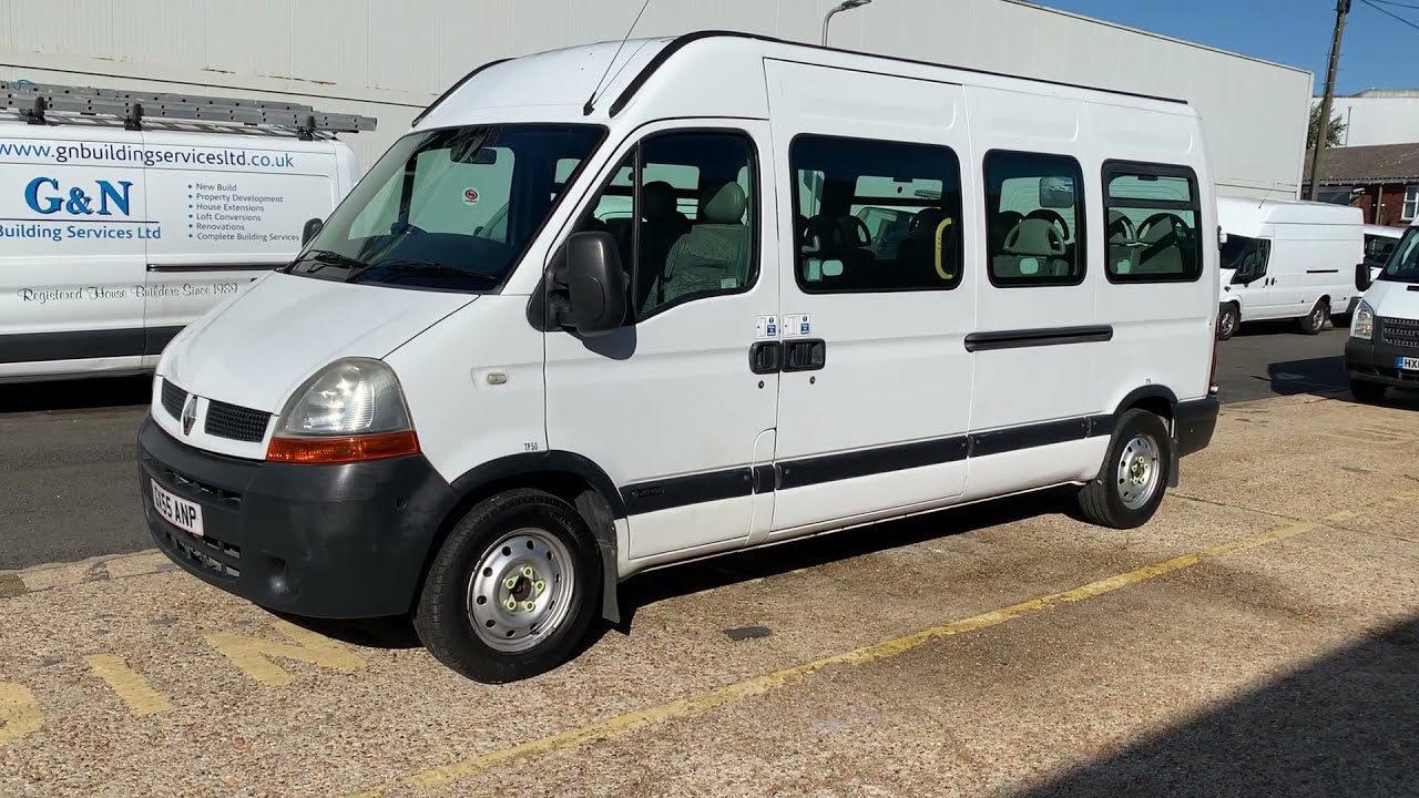 2005/55 RENAULT MASTER 2.5 DCI 100 17 SEATER HIGH ROOF MINIBUS